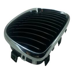 GRADE ESQUERDA SUPERIOR PARACHOQUE BMW 118I 120I 2006 A 2010
