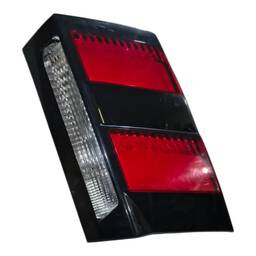 LANTERNA TRASEIRA DIREITA PEUGEOT 3008 2017/ (MALA)