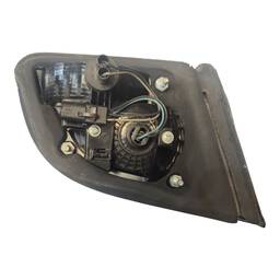 LANTERNA TRASEIRA DIREITA ORIGINAL FIAT SIENA 2008 A 2016