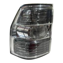LANTERNA TRASEIRA ESQUERDA PAJERO FULL 2008 A 2020