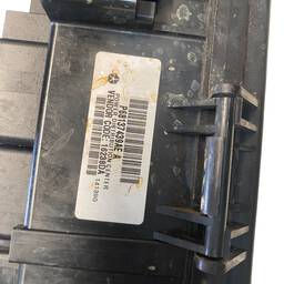 CAIXA FUSÍVEIS ORIGINAL JEEP GRAND CHEROKEE 3.6 P68137439AE