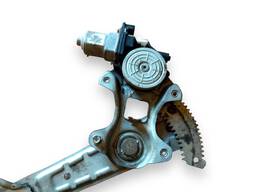 MÁQUINA DE VIDRO PORTA DIA ESQ MARCH ATÉ 20 VERSA ATÉ 19 MAN