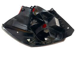 LANTERNA TRASEIRA DIREITA  MOBI 2017/