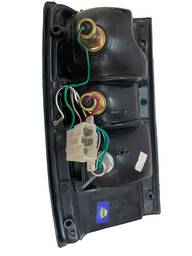 LANTERNA TRASEIRA DIREITO HILUX 1989 1990 SIMILAR