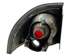 LANTERNA TRASEIRA DIREITA CORSA CLASSIC LS 2011 A 16  NOVA