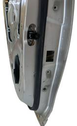 PORTA TRASEIRA ESQUERDA ONIX PRISMA 2013 A 2020  ORIGINAL