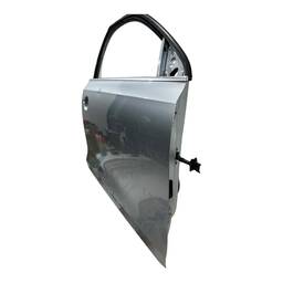 PORTA DIANTEIRA DIREITA JETTA 2011 A 2017