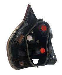 LANTERNA TRASEIRA DIREITA  MOBI 2017/