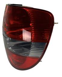 LANTERNA TRASEIRA DIREITA FOX 2003 A 2010 FUME