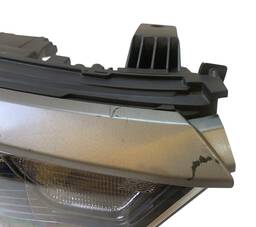 FAROL DIREITO PULSE FASTBACK 2022 A 2024 SEMINOVO RECUPERADO