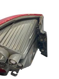 LANTERNA TRASEIRA DIREITA HB20 HATCH 2013 A 2019 (CANTO)