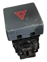 BOTÃO ALERTA NISSAN SENTRA 2014 A 2020 ORIGINAL 8Y26B