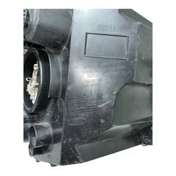 FAROL ESQUERDO KA 2015 2016 A 2018 FUMÊ