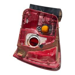 LANTERNA TRASEIRA ESQUERDA JETTA 2011 A 2014 (CANTO)