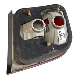 LANTERNA TRASEIRA ESQUERDA POLO SEDAN 2003 A 2006 (MALA)