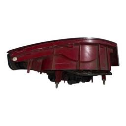 LANTERNA TRASEIRA DIREITA JETTA 2011 A 2014 (MALA) S/ LED