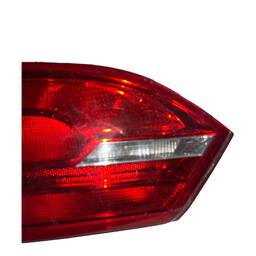 LANTERNA TRASEIRA ESQUERDA JETTA 2011 A 2014 (MALA) S/ LED