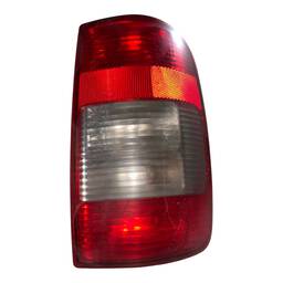 LANTERNA TRASEIRA DIREITA BLAZER 2001 A 2008 