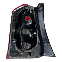 LANTERNA TRASEIRA DIREITA ETIOS HATCH 2013 A 2021 BICOLOR