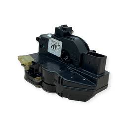FECHADURA PORTA DIANTEIRA ESQ CRUZE12/16 TRACKER 14/19 5PINO