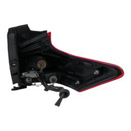 LANTERNA TRASEIRA ESQUERDA KICKS 2017 2018 A 2021 (CANTO)