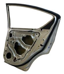 PORTA TRASEIRA DIREITA VERSA 2012 A 2021