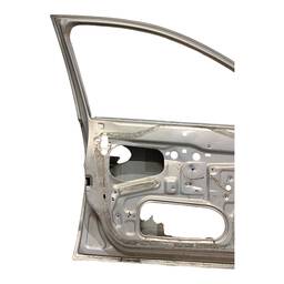 PORTA DIANTEIRA ESQUERDA CORSA 2003 A 2012 MONTANA 04 A 2010