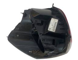 LANTERNA TRASEIRA DIREITA  MOBI 2017/