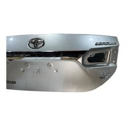 TAMPA TRASEIRO COROLLA 2015 A 2019