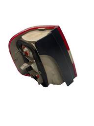 LANTERNA TRASEIRA DIREITA POLO SEDAN 2003 A 2006 (CANTO)