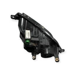 FAROL DIREITO INFERIOR TORO 2020 2021 A 2025 FULL LED