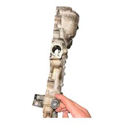 TAMPAFRONTAL MOTOR COROLLA 2.0 2011/2019