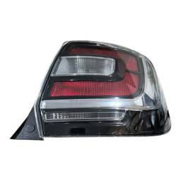 LANTERNA TRASEIRA DIREITA SANDERO 2020 A 2023 FUME (CANTO)