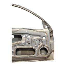 PORTA DIANTEIRA ESQUERDA CORSA 2003 A 2012 MONTANA 04 A 2010