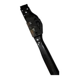 SUPORTE INFERIOR RADIADOR/PARACHOQUE TRACKER 2014 A 2019