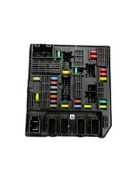 MÓDULO CAIXA FUSIVEIS MOTOR RENAULT FLUENCE 284B60874R