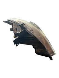 FAROL ESQUERDO VERSA 2015 A 2020