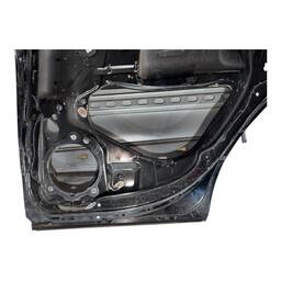 PORTA TRASEIRA DIREITA MERCEDES CLASSE C 180 200 320 01/07