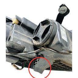 FAROL ESQUERDO CRUZE 2017 2018 A 2023 S/ LED LT