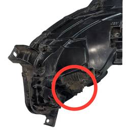 FAROL ESQUERDO CAPTUR 2017 2018 A 2024