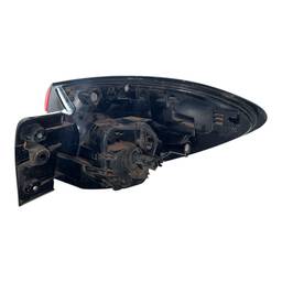 LANTERNA TRASEIRA ESQUERDA CAPTUR 2017 2018 A 2024 (CANTO)