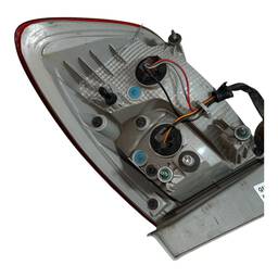 LANTERNA TRASEIRA ESQUERDA CRUZE 2017 A 2023 SEDAN (CANTO)