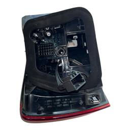 LANTERNA TRASEIRA DIREITA JETTA 2015 A 2018 (CANTO) C/ LED