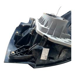 LANTERNA TRASEIRA ESQUERDA POLO 2023 2024 2025/..