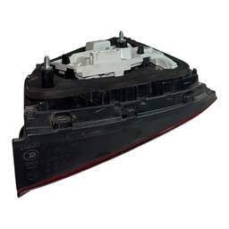 LANTERNA TRASEIRA ESQUERDA JETTA 2015 A 2018 (MALA) S/ LED