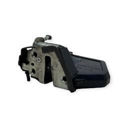 FECHADURA PORTA TRASEIRA ESQ COROLLA 03 A 08 HILUX SW4 06/15