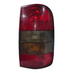 LANTERNA TRASEIRA ESQUERDA BLAZER 1995 1996 A 2001 TRICOLOR