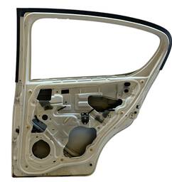 PORTA TRASEIRA DIREITA PALIO ATTRACTIVE 2012 A 2017