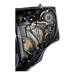 PORTA TRASEIRA ESQUERDA VERSA 2012 2013 A 2021