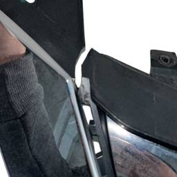 GRADE TOYOTA SW4 2016 A 2020 PEQUENO DETALHE 